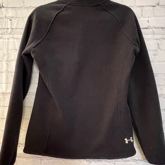 Under armour pull over - Picture 3 of 3